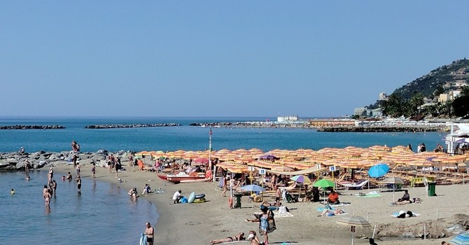 Notti tropicali anche ad agosto: a Sanremo minima di 24,5 gradi Notti tropicali anche ad agosto: a Sanremo minima di 24,5 gradi