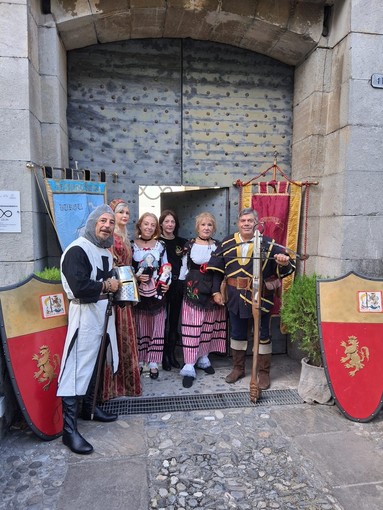 Recupero e valorizzazione delle mura romane e medievali, il Sestiere Burgu e i balestrieri di Ventimiglia al convegno dei Lions (Foto) Recupero e valorizzazione delle mura romane e medievali, il Sestiere Burgu e i balestrieri di Ventimiglia al convegno dei Lions (Foto)