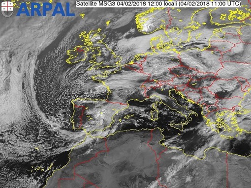 Per domani diramata Allerta meteo per neve. In provincia di Imperia interessata la fascia interna. Le previsioni sino a martedì