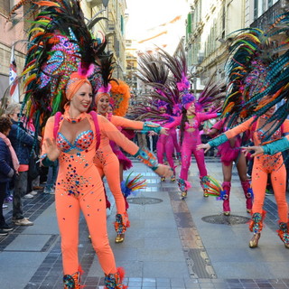 Sanremo: in attesa del corso fiorito di domani mattina le più belle immagini delle bande e dei gruppi (Foto e Video)
