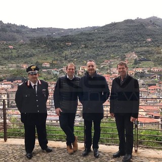 Il Sindaco di Dolceacqua riceve il collega Georges Marsan e l'Assessore Jacques Pastor: “Stiamo cercando una collaborazione anche per quanto riguarda il turismo” (Foto)