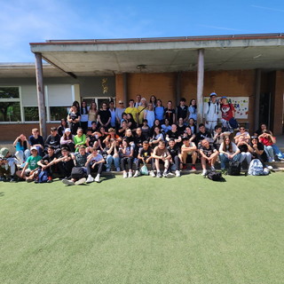 Gli alunni della scuola secondaria dell’I.C. Val Nervia in visita a Alpicat (Spagna) Gli alunni della scuola secondaria dell’I.C. Val Nervia in visita a Alpicat (Spagna)