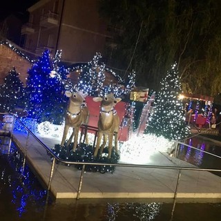 Tanta musica, danza e animazione ai Mercatini di Natale di Loano Tanta musica, danza e animazione ai Mercatini di Natale di Loano