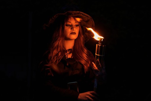 Sottoscritto il Protocollo d’intesa per la creazione della ‘Rete della Città delle Streghe’. Tra i firmatari anche Triora Sottoscritto il Protocollo d’intesa per la creazione della ‘Rete della Città delle Streghe’. Tra i firmatari anche Triora