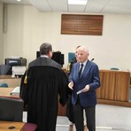 Caso Maiolino, il sindaco Claudio Scajola assolto con formula piena: "Spero di non essere più un indagato seriale" (Video) Caso Maiolino, il sindaco Claudio Scajola assolto con formula piena: "Spero di non essere più un indagato seriale" (Video)