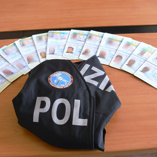 Imperia: da un controllo Polizia Stradale scopre giro di patenti false con base in provincia d'Alessandria