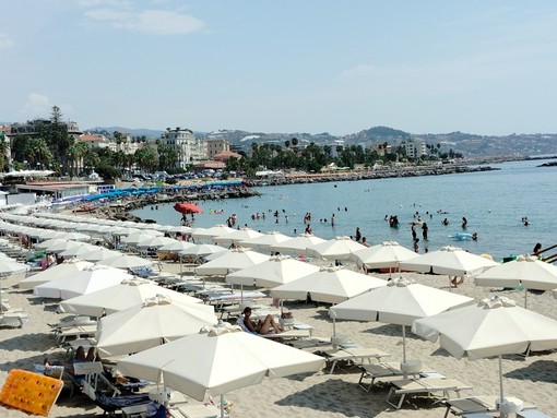 Balneazione a Sanremo, Mager chiede risposte a Rivieracqua: "I problemi non possono ripetersi". Le categorie: danni al turismo Balneazione a Sanremo, Mager chiede risposte a Rivieracqua: "I problemi non possono ripetersi". Le categorie: danni al turismo