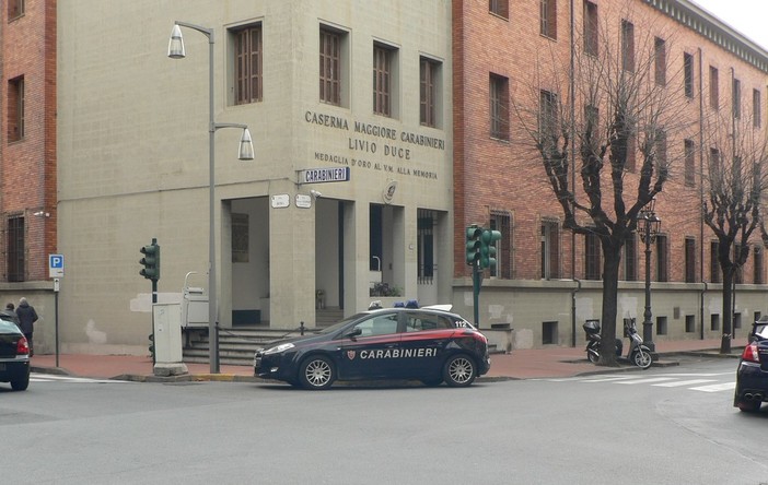 Ventimiglia: tentano di rubare alcolici e aggrediscono i carabinieri, due giovani stranieri arrestati