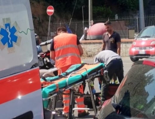 Sanremo, cade a terra e grida al ladro, ma all'arrivo dei soccorsi sparisce nel nulla Sanremo, cade a terra e grida al ladro, ma all'arrivo dei soccorsi sparisce nel nulla