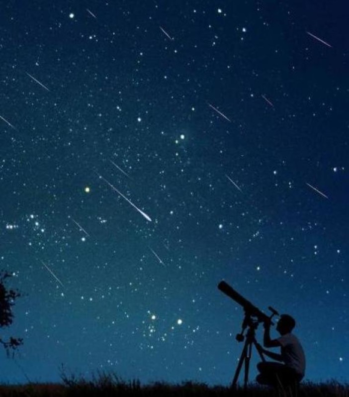 Colle d Nava: venerdì prossimo l'escursione serale in occasione delle 'Stelle cadenti' Colle d Nava: venerdì prossimo l'escursione serale in occasione delle 'Stelle cadenti'
