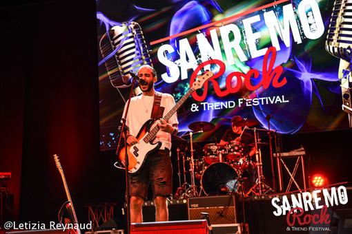 Iniziate le fasi finali del 'Sanremo Rock & Trend', lo storico festival italiano giunto alla 33esima edizione (Foto) Iniziate le fasi finali del 'Sanremo Rock & Trend', lo storico festival italiano giunto alla 33esima edizione (Foto)