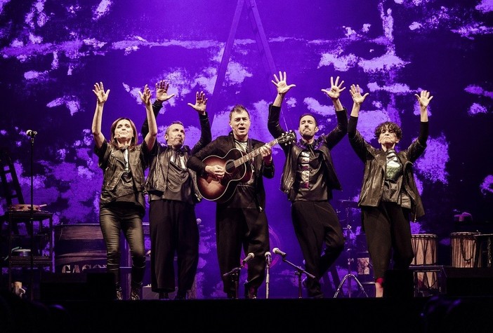 Ventimiglia, gran finale di “Sipario d’Autore” con gli Oblivion e il loro travolgente “Tuttorial” Ventimiglia, gran finale di “Sipario d’Autore” con gli Oblivion e il loro travolgente “Tuttorial”