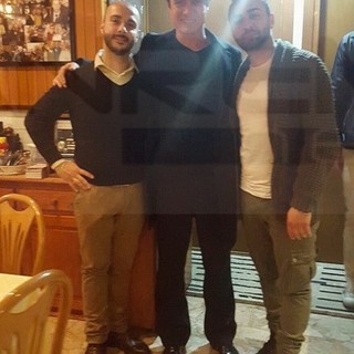 Sanremo: Riccardo Scamarcio in città per il film su Dalida, tra un ciak e l'altro si ferma a cena da Nicò Sanremo: Riccardo Scamarcio in città per il film su Dalida, tra un ciak e l'altro si ferma a cena da Nicò