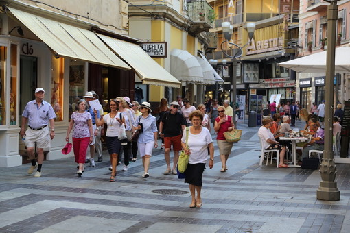 Turismo: l'analisi di metà luglio questa sera alle 20:45 nella puntata di '2 ciapetti con Federico' con imprenditori del settore