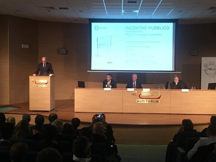 Imperia, elezioni regionali: Scajola non si sbilancia, ma scarica la Lega di Salvini ”Citofonata, l'episodio più brutto degli ultimi anni“ (foto e video) Imperia, elezioni regionali: Scajola non si sbilancia, ma scarica la Lega di Salvini ”Citofonata, l'episodio più brutto degli ultimi anni“ (foto e video)