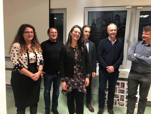 In foto Peracchi insieme ai docenti e alcuni momenti della discussione In foto Peracchi insieme ai docenti e alcuni momenti della discussione