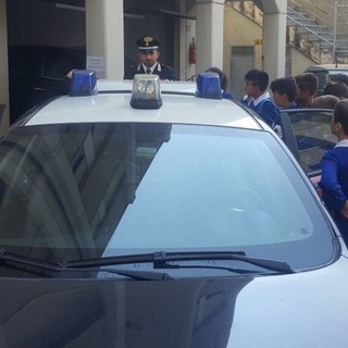 Sanremo: i bambini delle scuola elementare “Asquasciati" in visita alla caserma dei Carabinieri