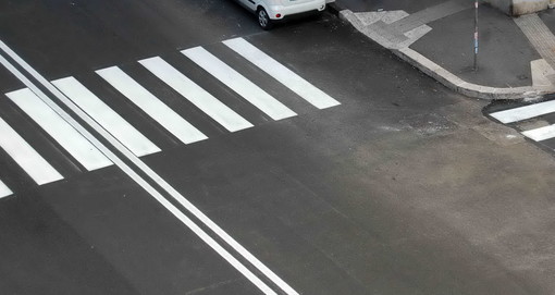 Sanremo: rifacimento della segnaletica orizzontale nelle notti tra il 5 e l'8 agosto, i divieti Sanremo: rifacimento della segnaletica orizzontale nelle notti tra il 5 e l'8 agosto, i divieti
