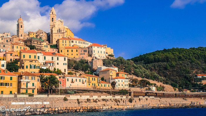 Le foto di Marcello Nan dei lavori di smantellamento del tratto della linea ferroviaria Andora/Diano Marina Le foto di Marcello Nan dei lavori di smantellamento del tratto della linea ferroviaria Andora/Diano Marina