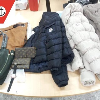 Diano Marina: sequestrata merce contraffatta in località Sant'Anna dal personale della Capitaneria