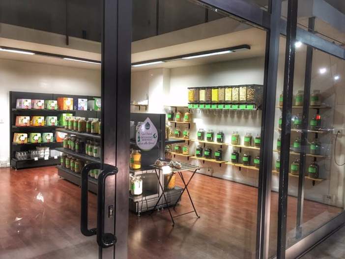 A Sanremo ha aperto Sfusa, la spesa senza imballo, un modo intelligente per risparmiare e non sprecare