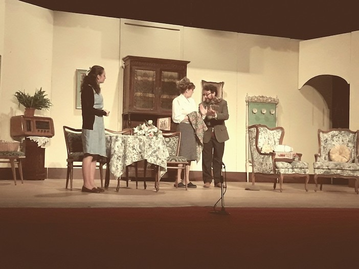 Sanremo: grande successo per lo spettacolo di beneficenza "Daighe au luvu!", raccolti quasi 2500 euro (Foto)