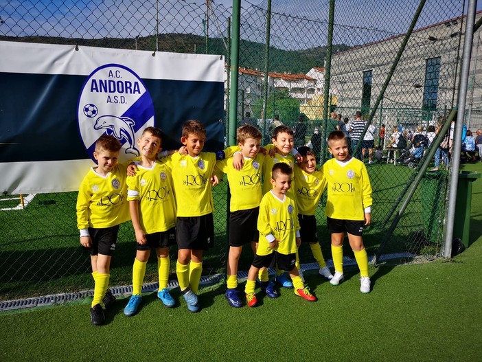 Calcio giovanile: una mattinata di sport a Badalucco con l'Atletico Argentina, Taggese, Junior Soccer Sanremo e Riva Ligure