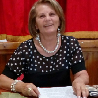La scrittrice imperiese Sara Rodolao a Capo Vaticano (VV) con il suo romanzo 'Quel Profumo di Zagare'