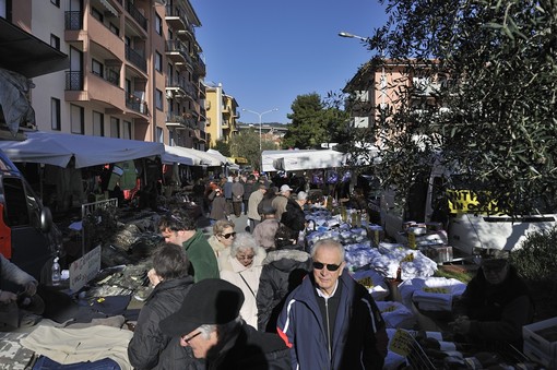 Cinque aree tematiche per la Fiera della Candelora. A San Bartolomeo attese migliaia di persone Cinque aree tematiche per la Fiera della Candelora. A San Bartolomeo attese migliaia di persone