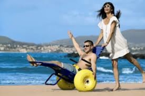 Ventimiglia: domani alle 11, inaugurazione della spiaggia attrezzata per i disabili, un momento di festa con le associazioni Ventimiglia: domani alle 11, inaugurazione della spiaggia attrezzata per i disabili, un momento di festa con le associazioni