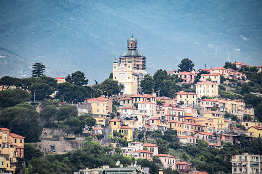 Sanremo: al via distribuzione delle ‘mascherine di comunità’ da destinare alla popolazione Sanremo: al via distribuzione delle ‘mascherine di comunità’ da destinare alla popolazione