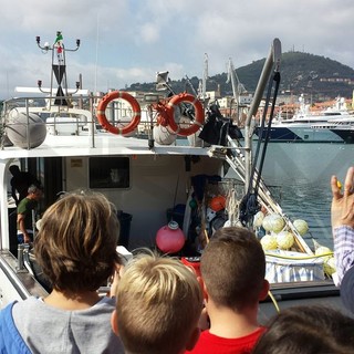 Imperia: pesca, biologia marina, educazione ambientale, una Scuola Elementare di Lecco al Porto di Oneglia