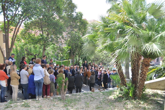 Imperia: inaugurata una scalinata in ricordo della prof.ssa Barbieri, il pensiero della figlia Imperia: inaugurata una scalinata in ricordo della prof.ssa Barbieri, il pensiero della figlia
