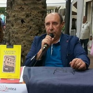 Salvatore Grenci e il collega scrittore Danilo Balestra. Salvatore Grenci e il collega scrittore Danilo Balestra.