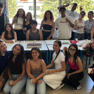 Ventimiglia, l’IIS "Fermi Polo Montale" si conferma scuola dei record: classe d’eccellenza con la media dell’80