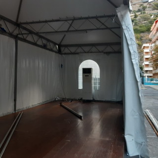 Ventimiglia, scuola via Roma: Il Pd 'tuona' contro il Comune e l'assessore Riolfo. "È vergognoso l’interessamento a 10 giorni dall’inizio” Ventimiglia, scuola via Roma: Il Pd 'tuona' contro il Comune e l'assessore Riolfo. "È vergognoso l’interessamento a 10 giorni dall’inizio”