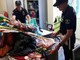 Diano Marina: la Polizia Municipale sequestra duecento tessuti per il mare e giocattoli di dubbia provenienza
