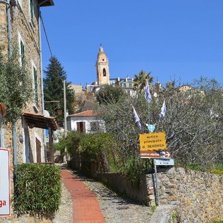Domani Seborga eleggerà il suo Principe, urne aperte dalle 8.30. In 198 chiamati a scegliere tra Marcello Menegatto e Mark Dezzani Domani Seborga eleggerà il suo Principe, urne aperte dalle 8.30. In 198 chiamati a scegliere tra Marcello Menegatto e Mark Dezzani