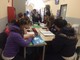 Imperia: classe inagibile. Studenti del Tecnico Turistico costretti a far lezione in corridoio. La protesta Imperia: classe inagibile. Studenti del Tecnico Turistico costretti a far lezione in corridoio. La protesta