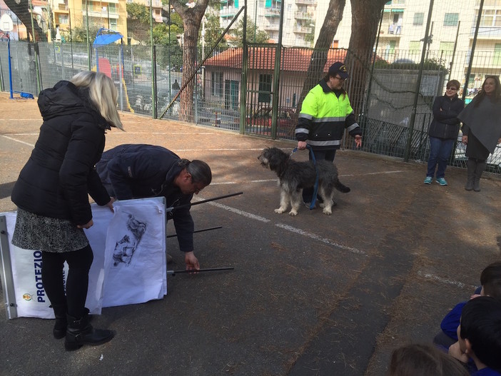 Sanremo: per le classi quinte della scuola primaria Rodari un'interessante lezione con la Protezione Civile