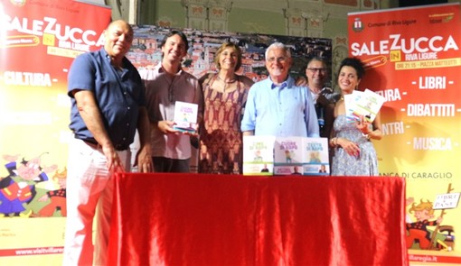 Riva Ligure grande Successo per "Sale in Zucca": applausi scroscianti per Gino Rapa e Marisa Fagnani e l’omaggio alla lingua italiana Riva Ligure grande Successo per "Sale in Zucca": applausi scroscianti per Gino Rapa e Marisa Fagnani e l’omaggio alla lingua italiana