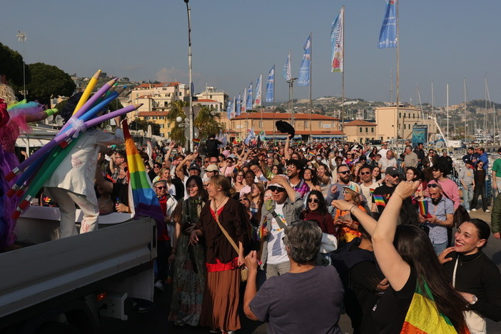 Il senso del Pride oggi: la riflessione di una lettrice sulla libertà e sul rispetto nello spazio pubblico