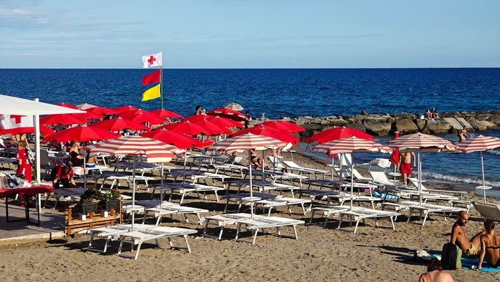 Sanremo, mare senza barriere: da luglio 130 ragazzi disabili accolti ogni settimana sulla spiaggia della Croce Rossa Sanremo, mare senza barriere: da luglio 130 ragazzi disabili accolti ogni settimana sulla spiaggia della Croce Rossa