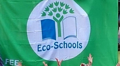 Santo Stefano al Mare aspira anche quest'anno ad ottenere la bandiera verde. Partnership e progetti avviati dalla scuola