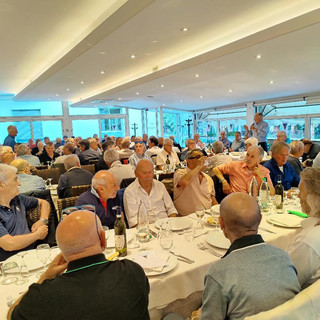 Sanremo: momento amarcord Carlin's Boys, oltre un centinaio gli over 60 partecipanti all'incontro (Foto) Sanremo: momento amarcord Carlin's Boys, oltre un centinaio gli over 60 partecipanti all'incontro (Foto)
