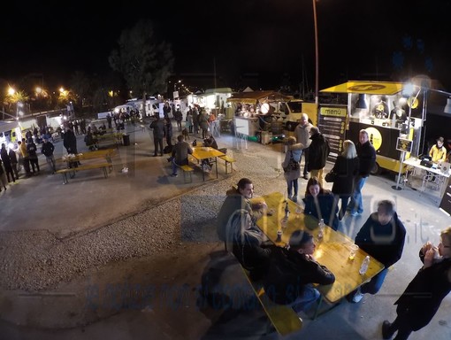 Ha aperto i battenti il "Sanremo Street Food Festival", i sapori della tradizione regionale in formato 'da strada' Ha aperto i battenti il "Sanremo Street Food Festival", i sapori della tradizione regionale in formato 'da strada'