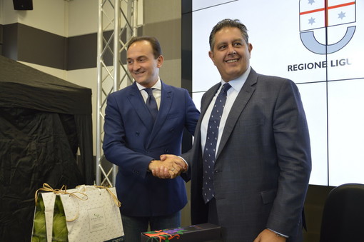 Spostamenti dalla Francia: i governatori di Piemonte e Liguria scrivono al Premier Conte Spostamenti dalla Francia: i governatori di Piemonte e Liguria scrivono al Premier Conte