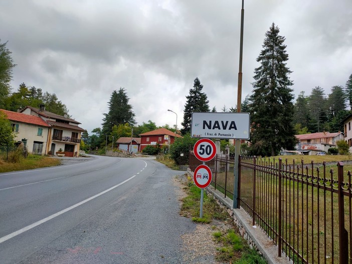 Stop ai Tir sulla 28, via libera al transito merci destinate alle province di Imperia e Cuneo Stop ai Tir sulla 28, via libera al transito merci destinate alle province di Imperia e Cuneo