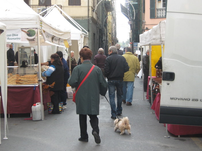 Olioliva 2010: per la prima volta in Liguria il servizio di messaggistica via Bluetooth Olioliva 2010: per la prima volta in Liguria il servizio di messaggistica via Bluetooth
