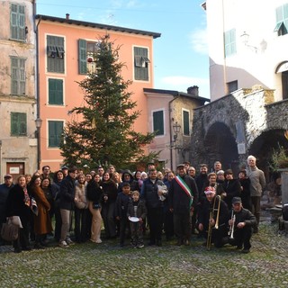 Santo Stefano, tradizione e partecipazione: Castel Vittorio celebra il patrono (Foto)